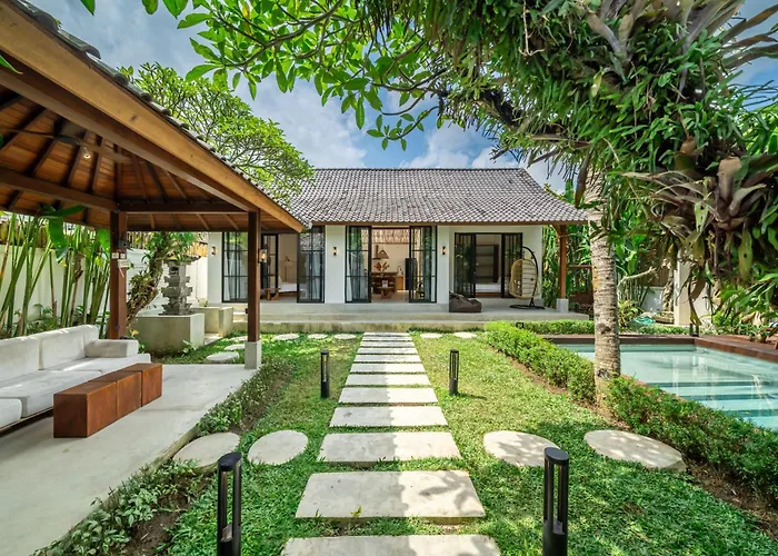 Hijau By Evdekimi - Nature Retreat With Large Pool & Gazebo ウブド
