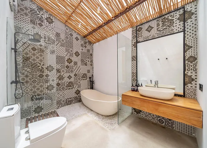 Hijau By Evdekimi - Nature Retreat With Large Pool & Gazebo