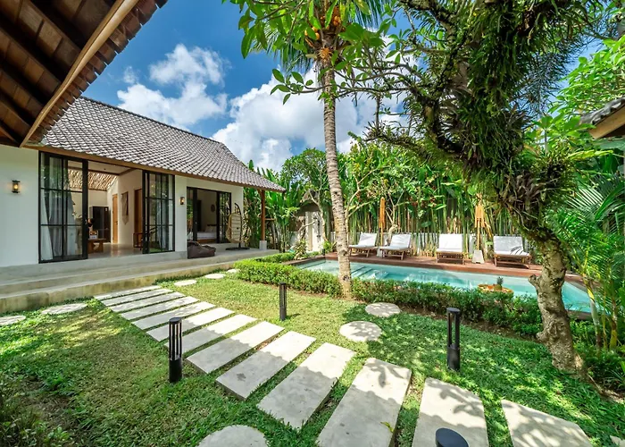 Hijau By Evdekimi - Nature Retreat With Large Pool & Gazebo ウブド